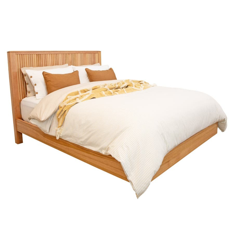 Montgomery King Bed Oak